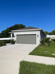 824 BLUE CREEK DRIVE, Haines City, FL 33844