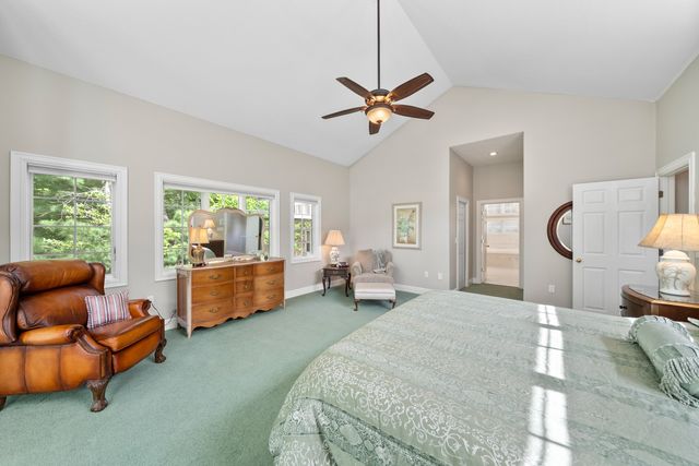 43 Markham Ter, Crossville, TN 38558
