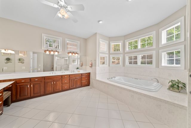 43 Markham Ter, Crossville, TN 38558