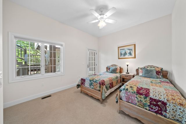43 Markham Ter, Crossville, TN 38558