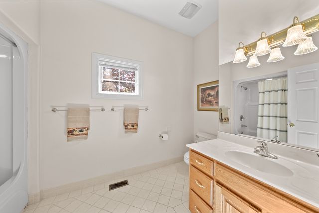 43 Markham Ter, Crossville, TN 38558