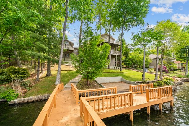 43 Markham Ter, Crossville, TN 38558