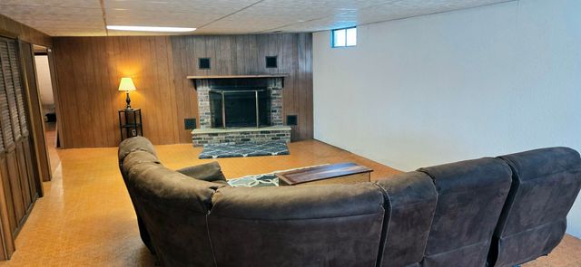 604 Hildreth Street, Charles City, IA 50616