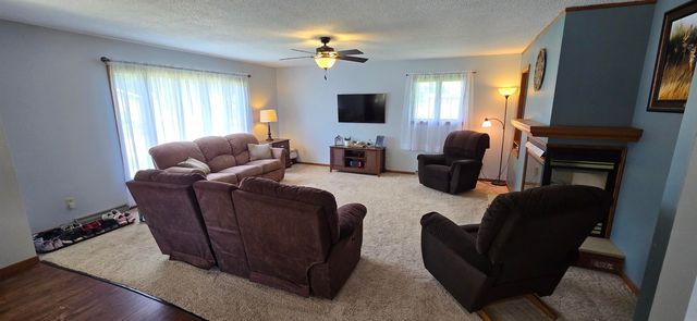 604 Hildreth Street, Charles City, IA 50616