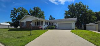 604 Hildreth Street, Charles City, IA 50616