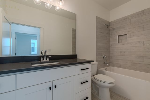 210 Bogey Lane, Eagle Point, OR 97524