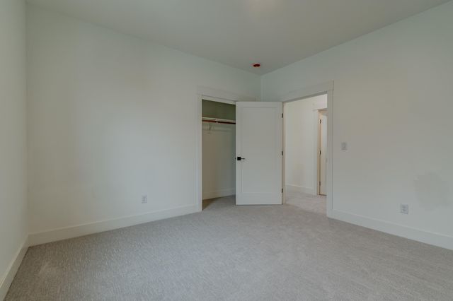 210 Bogey Lane, Eagle Point, OR 97524