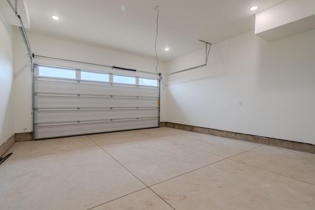 210 Bogey Lane, Eagle Point, OR 97524