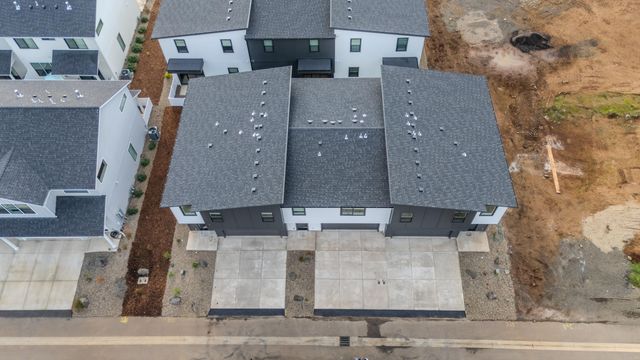 210 Bogey Lane, Eagle Point, OR 97524