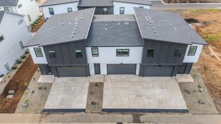 210 Bogey Lane, Eagle Point, OR 97524