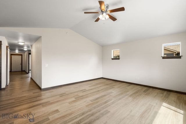 1514 Oakwood, Belgrade, MT 59714