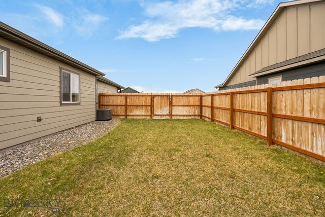 1514 Oakwood, Belgrade, MT 59714