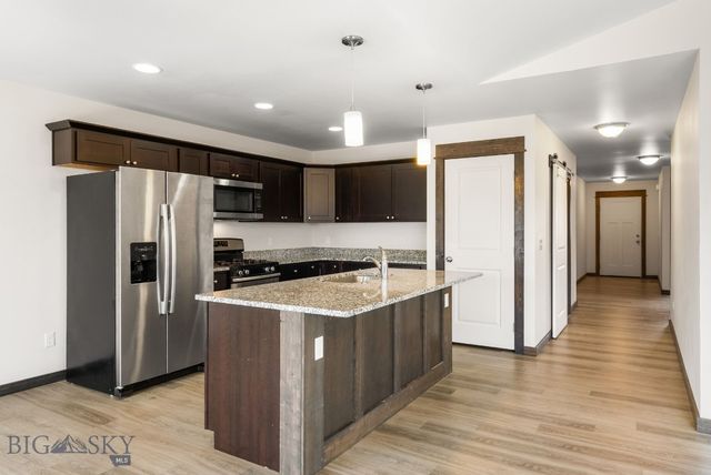 1514 Oakwood, Belgrade, MT 59714