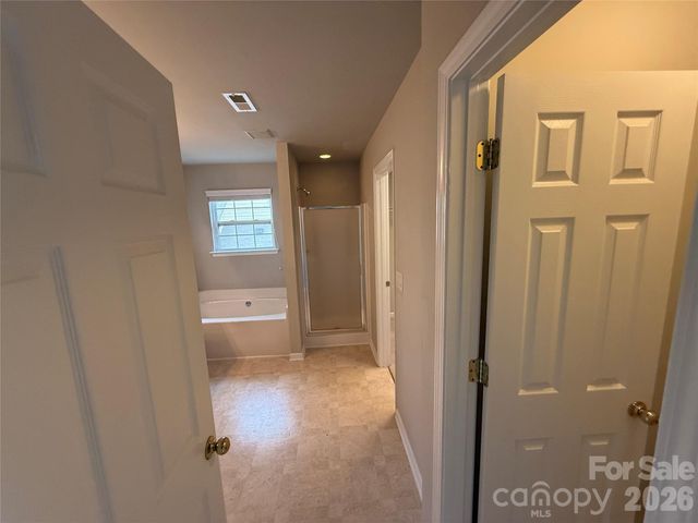 3338 Crutchfield Place, Charlotte, NC 28213