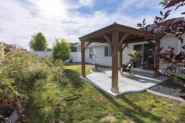 357 Oriole Ave, Twin Falls, ID 83301
