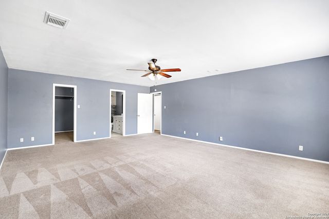 13211 Lost Lake Dr, San Antonio, TX 78249