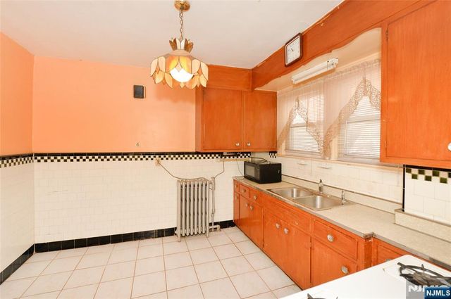 7501 3rd Avenue, North Bergen, NJ 07047