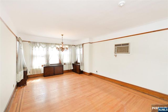 7501 3rd Avenue, North Bergen, NJ 07047