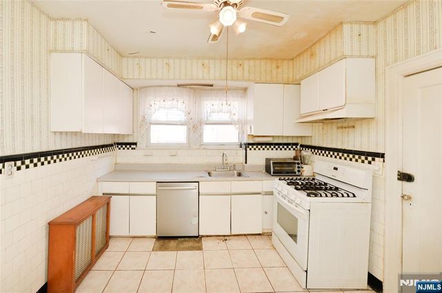 7501 3rd Avenue, North Bergen, NJ 07047