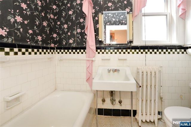 7501 3rd Avenue, North Bergen, NJ 07047