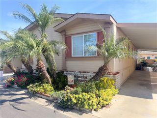 10681 Oak Street 27, Los Alamitos, CA 90720