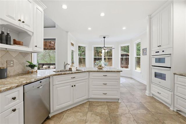 3883 Greensward NW View, Kennesaw, GA 30144