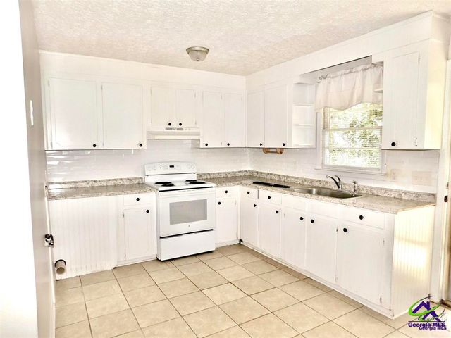 304 Wall Street, Warner Robins, GA 31088