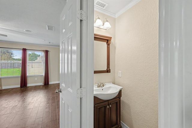 9411 Sagehampton Court, Spring, TX 77379