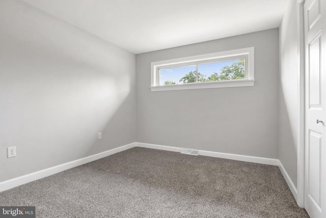 5615 DEVON DR, Harrisburg, PA 17112