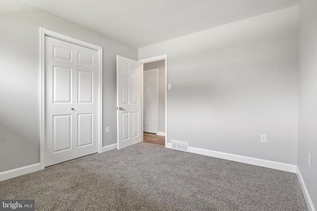5615 DEVON DR, Harrisburg, PA 17112
