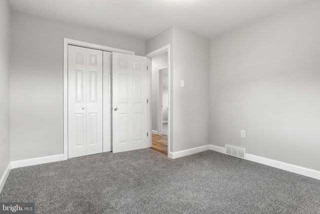 5615 DEVON DR, Harrisburg, PA 17112