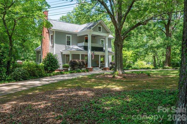 306 W Old Post Road, Cherryville, NC 28021