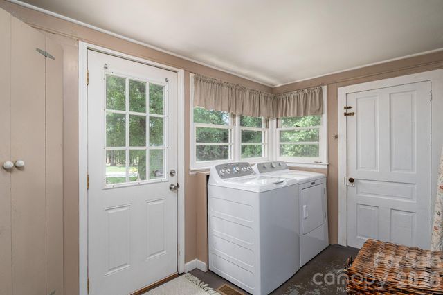 306 W Old Post Road, Cherryville, NC 28021