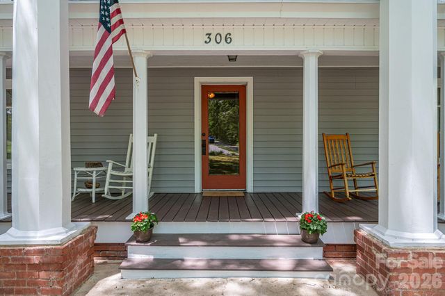 306 W Old Post Road, Cherryville, NC 28021