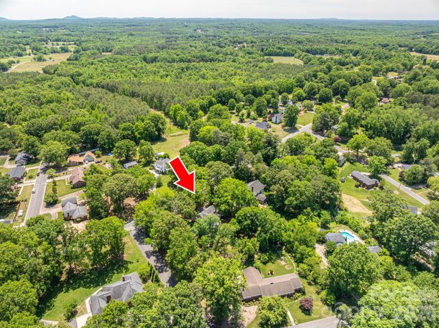 306 W Old Post Road, Cherryville, NC 28021