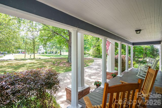 306 W Old Post Road, Cherryville, NC 28021