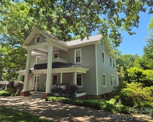 306 W Old Post Road, Cherryville, NC 28021
