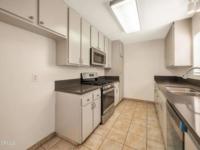 4808 Via Colina, Los Angeles, CA 90042