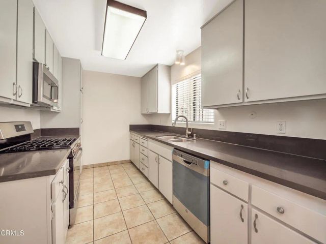 4808 Via Colina, Los Angeles, CA 90042