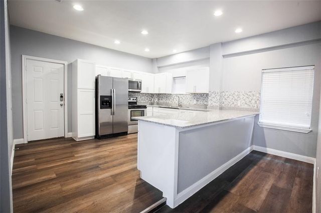 504 W 35th ST, Austin, TX 78705