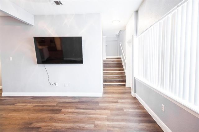 504 W 35th ST, Austin, TX 78705