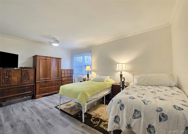 460 Old Town Road 5B, Port Jefferson Station, NY 11772