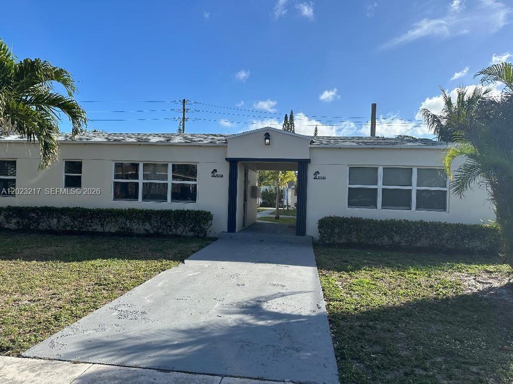 1956 Lincoln St 5, Hollywood, FL 33020