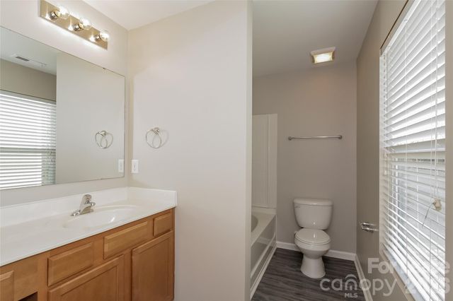 7215 Waldon Park Lane, Charlotte, NC 28214