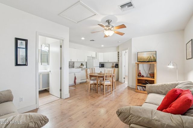 948 S ASH Avenue, Tempe, AZ 85281