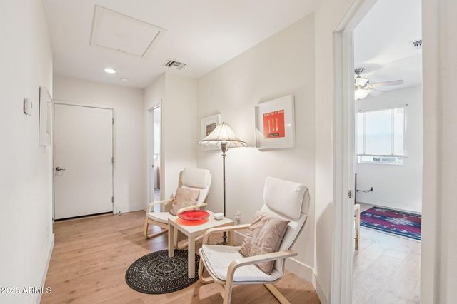 948 S ASH Avenue, Tempe, AZ 85281