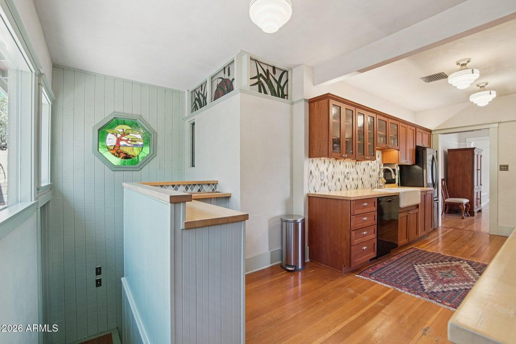 Image 26 of property listing at 948 S ASH Avenue, Tempe, AZ 85281