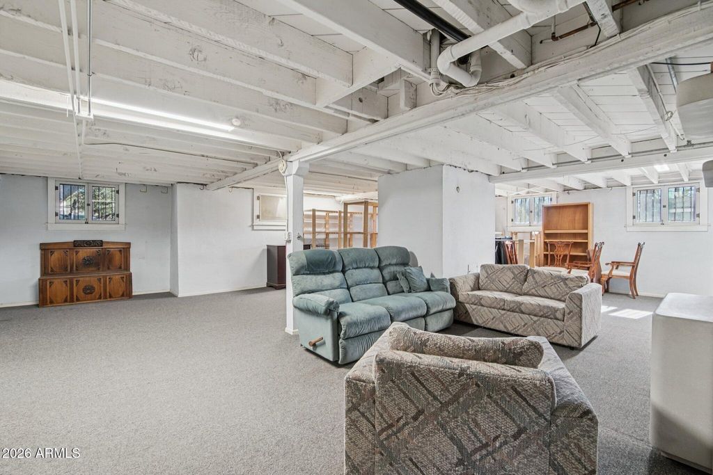 Image 27 of property listing at 948 S ASH Avenue, Tempe, AZ 85281