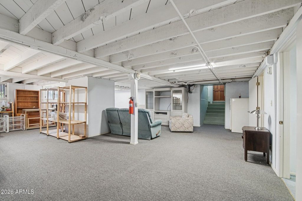 Image 28 of property listing at 948 S ASH Avenue, Tempe, AZ 85281