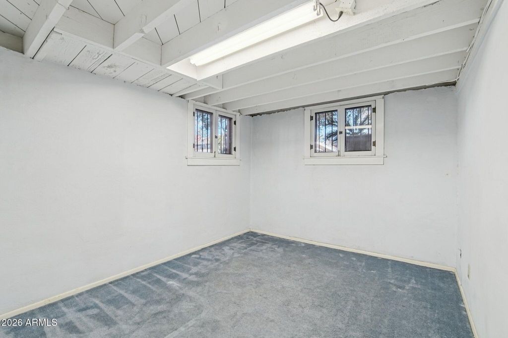 Image 29 of property listing at 948 S ASH Avenue, Tempe, AZ 85281